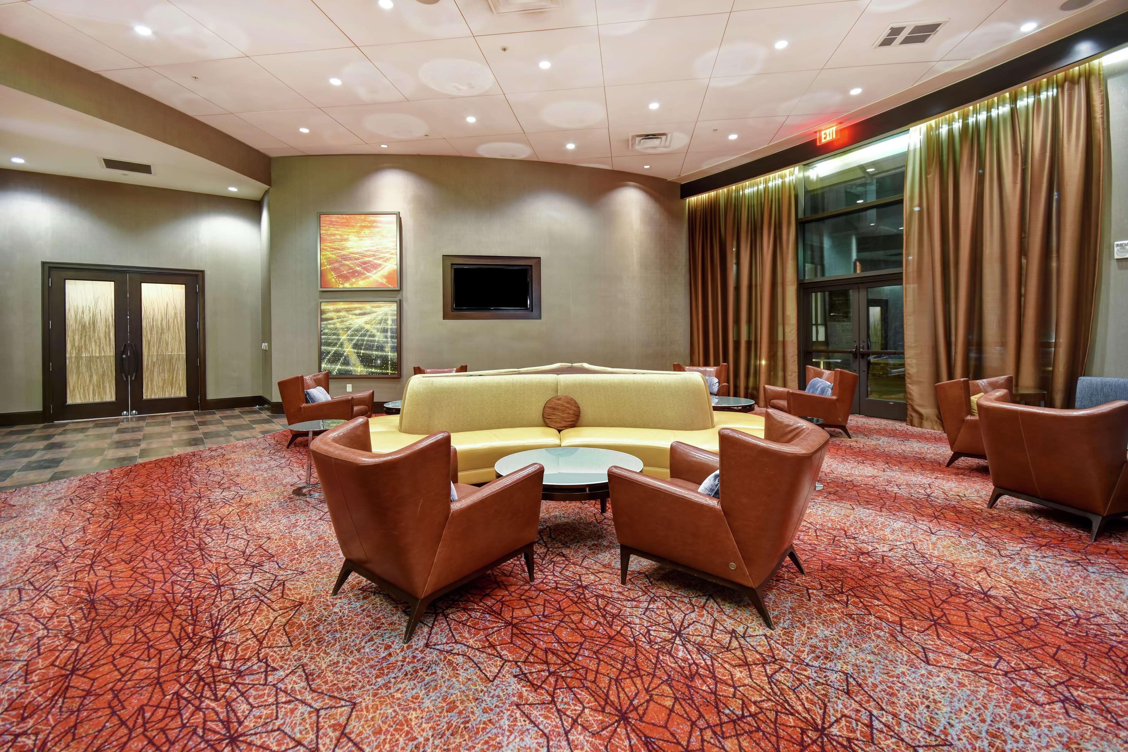 Embassy Suites Springfield Extérieur photo