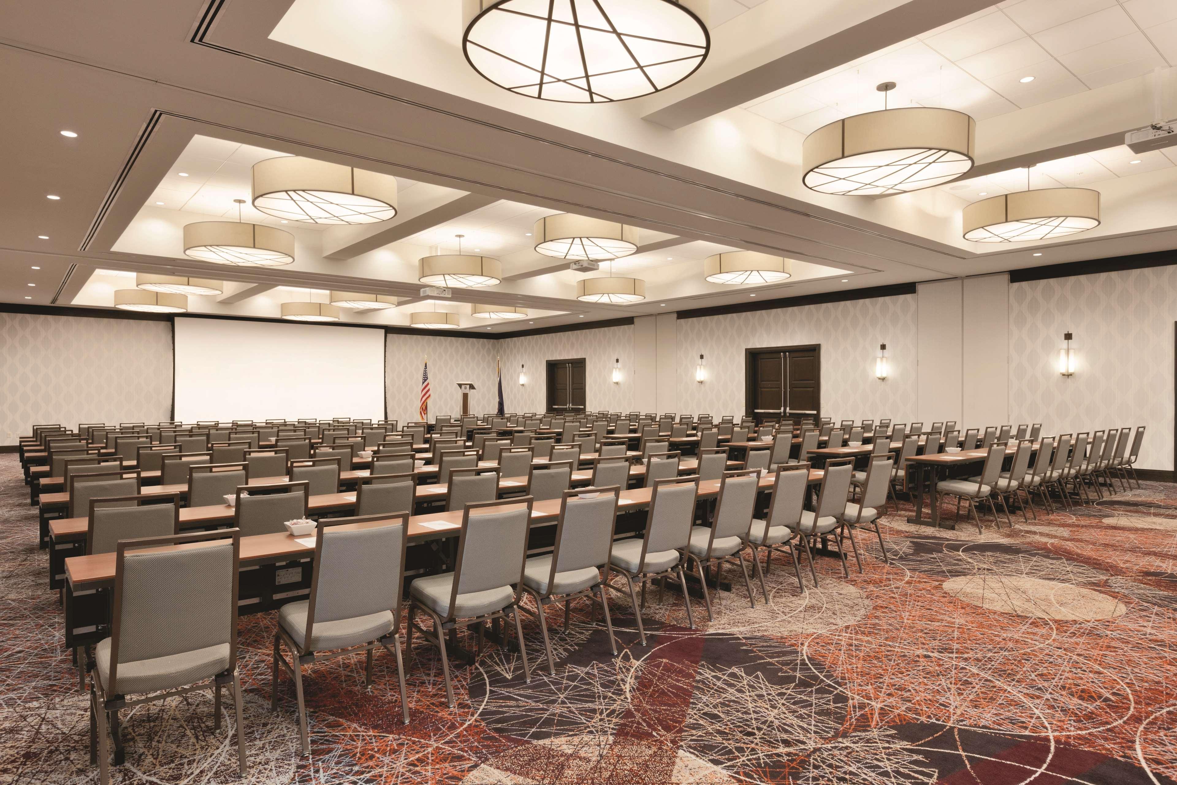 Embassy Suites Springfield Extérieur photo