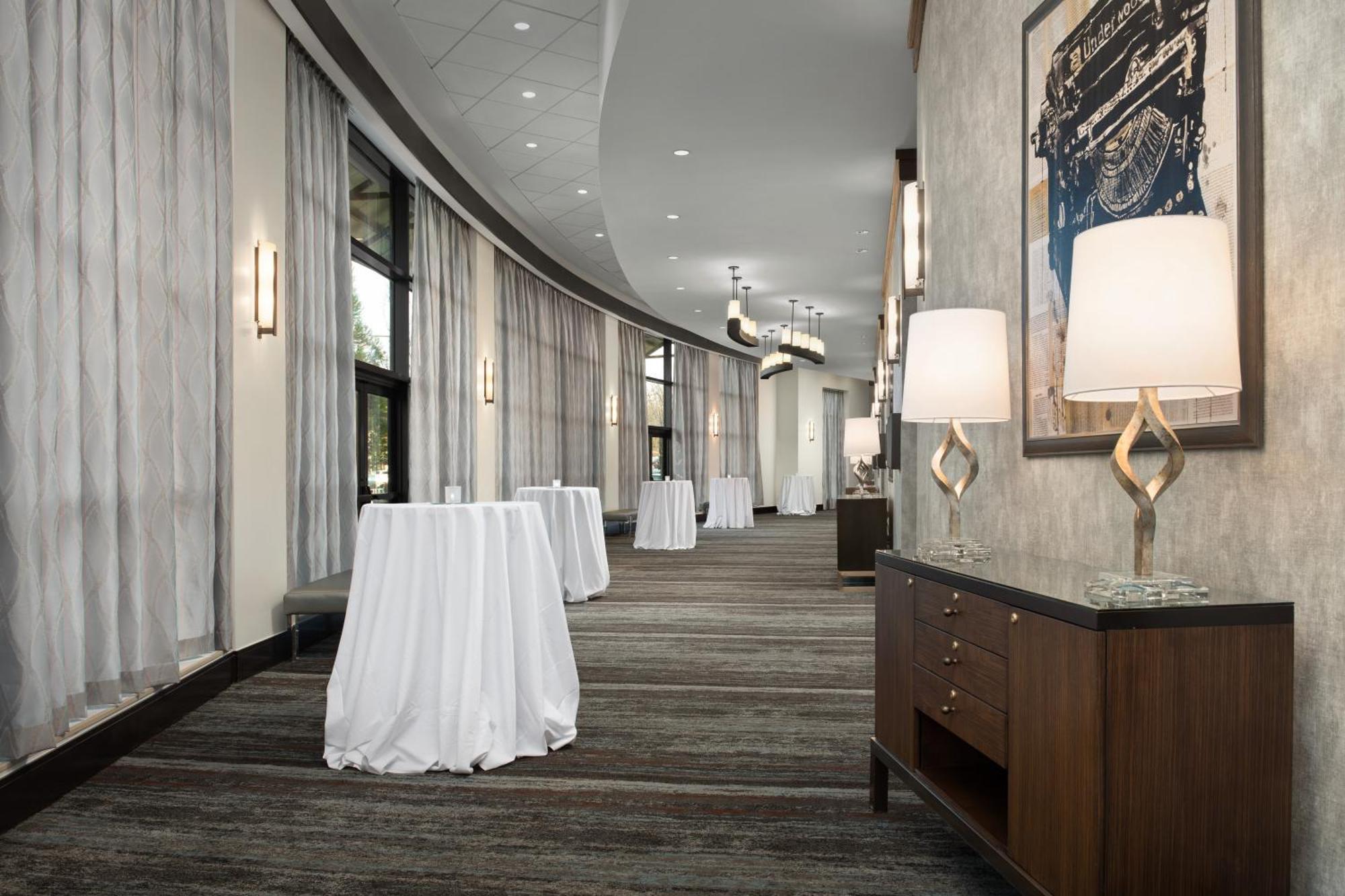 Embassy Suites Springfield Extérieur photo