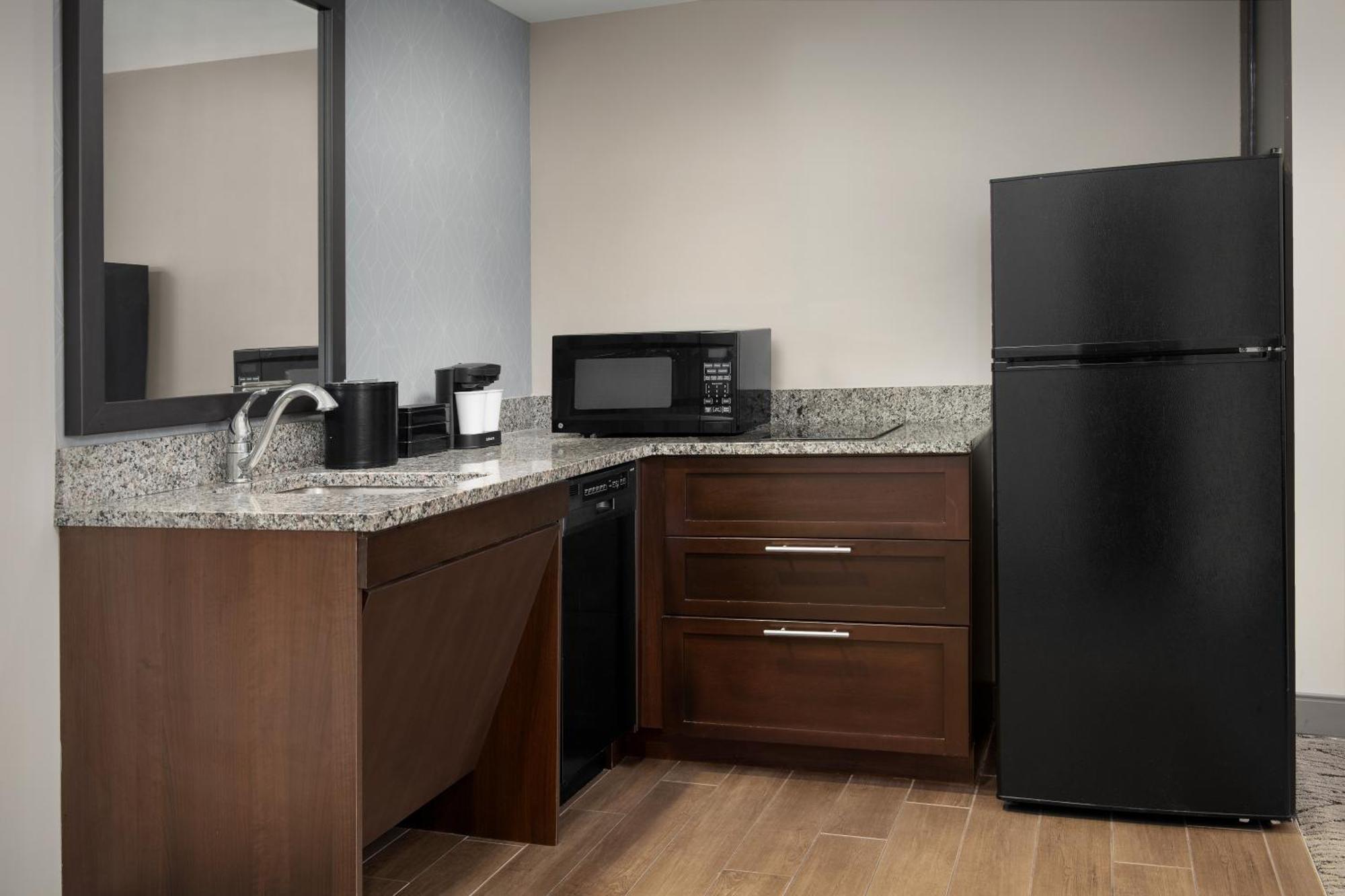 Embassy Suites Springfield Extérieur photo