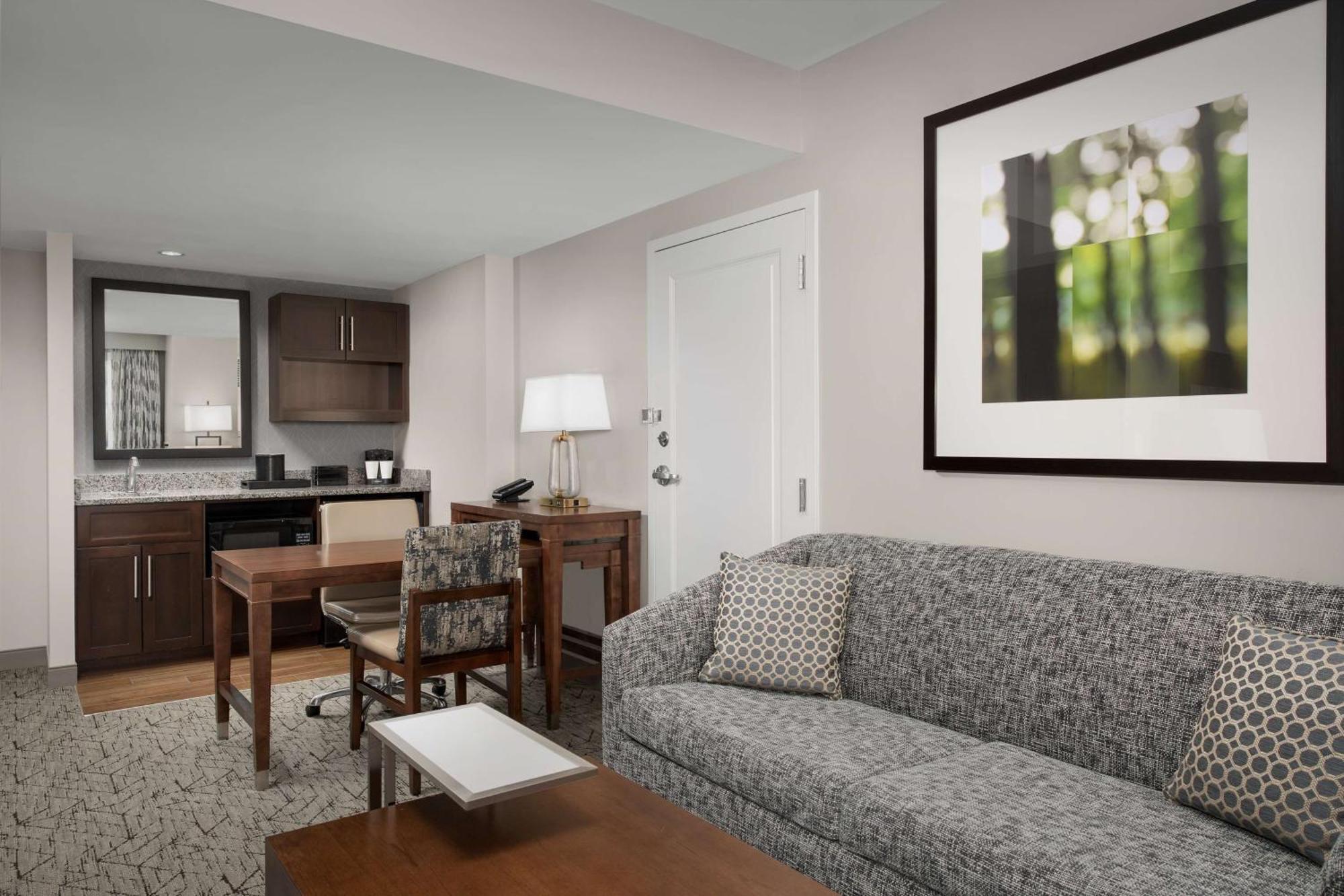 Embassy Suites Springfield Extérieur photo